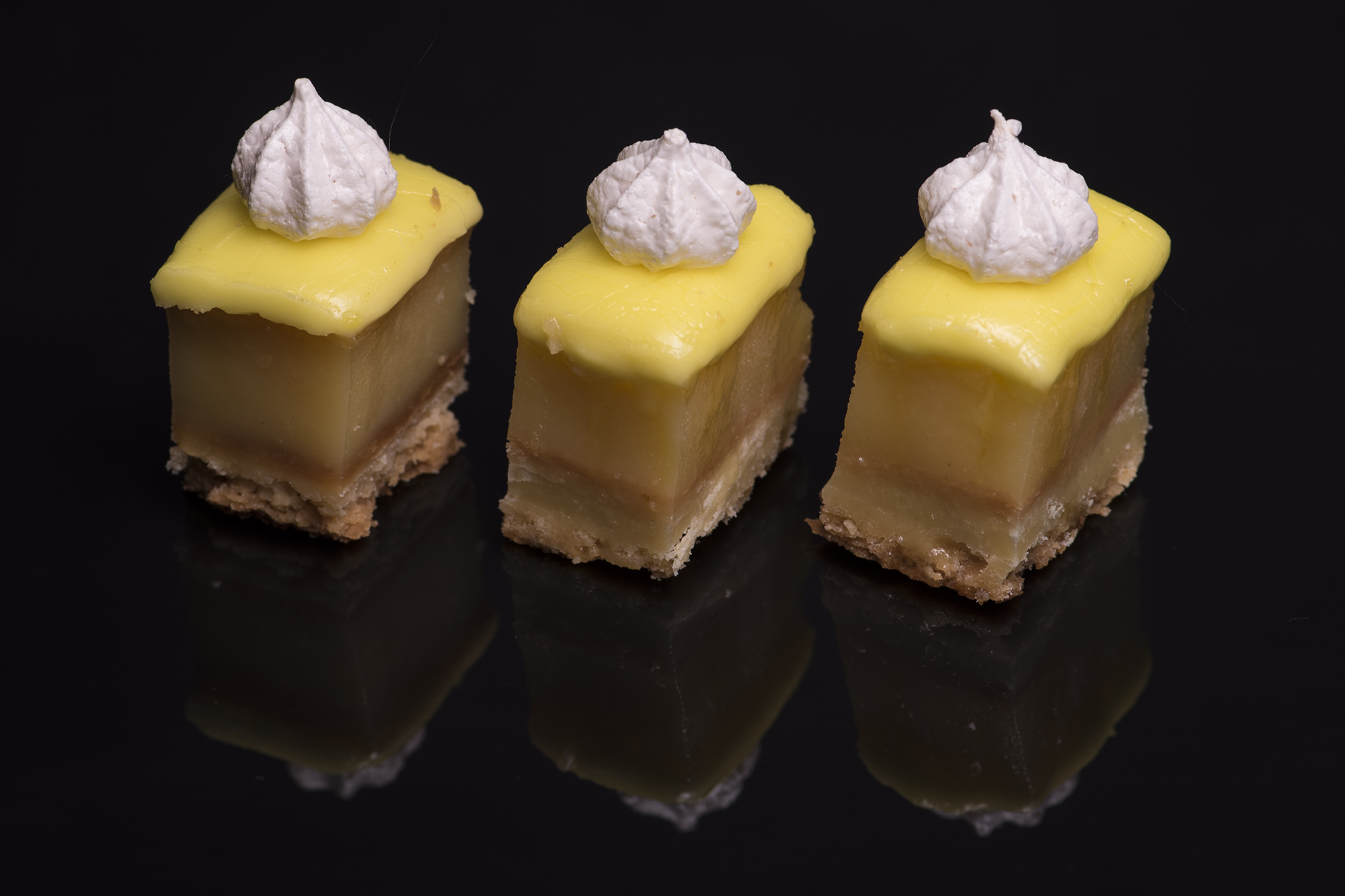 carré-sablé-au-citron-meringué